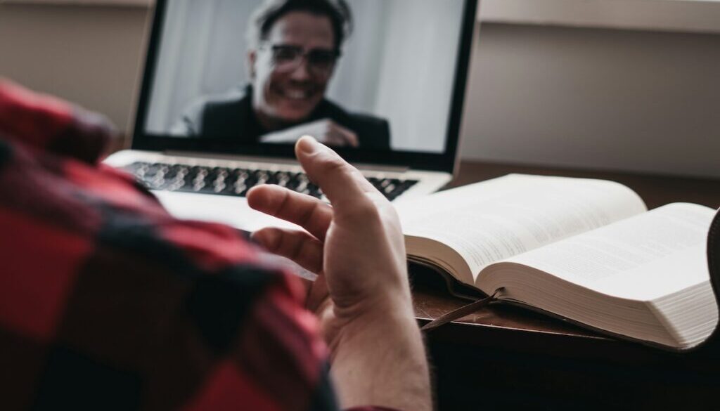Online therapy works Online therapy works Kate Lewis therapy. Therapist in Buckhurst Hill Essex and Online